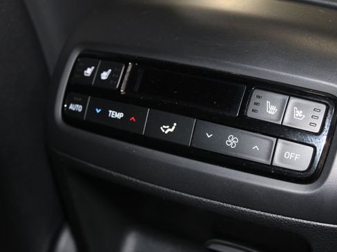 Used 2024 Hyundai Palisade Calligraphy image 36