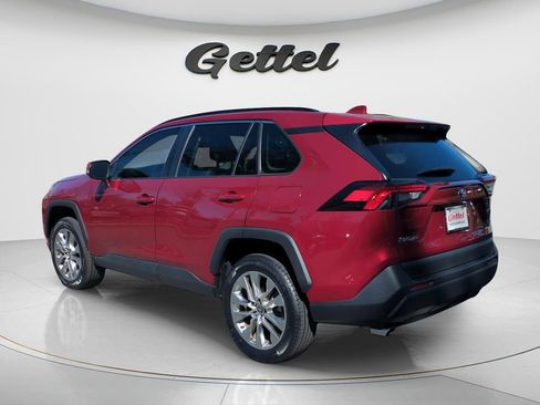 Certified 2022 Toyota RAV4 XLE Premium image 6