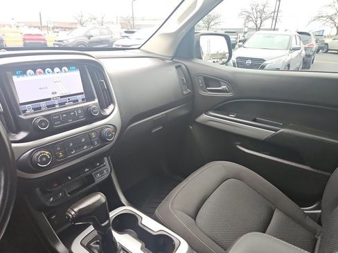 Used 2018 Chevrolet Colorado LT w/ LT Convenience Package image 17