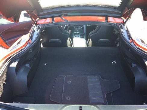 Used 2019 Chevrolet Corvette Stingray Coupe image 4