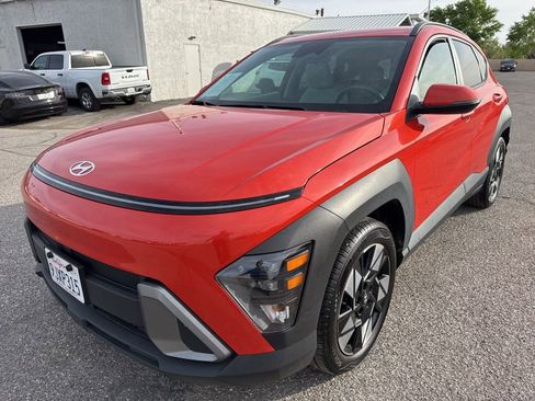 Used 2024 Hyundai Kona SEL image 3
