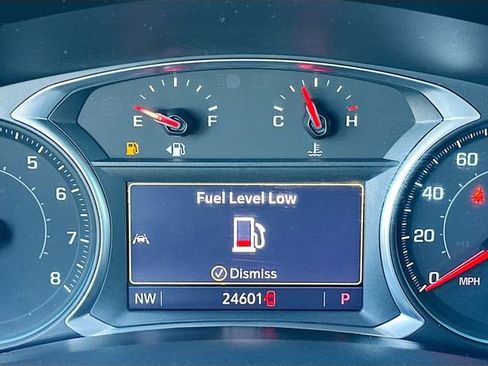 Used 2020 Chevrolet Equinox LT w/ Midnight Edition image 12