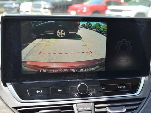 Used 2024 Nissan Altima 2.5 SV w/ SV Premium Package FWD image 33