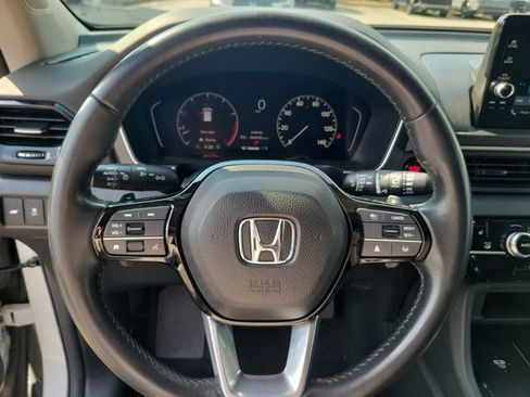 Certified 2025 Honda Pilot EX-L image 14