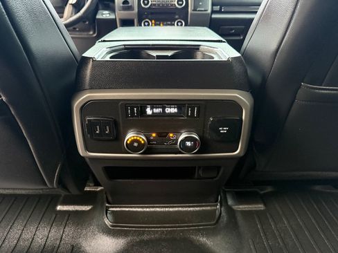 Used 2018 Ford Expedition XLT w/ Equipment Group 202A RWD image 21