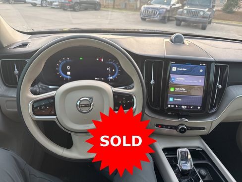 Certified 2023 Volvo XC60 B6 Ultimate w/ Protection Package Premier image 21