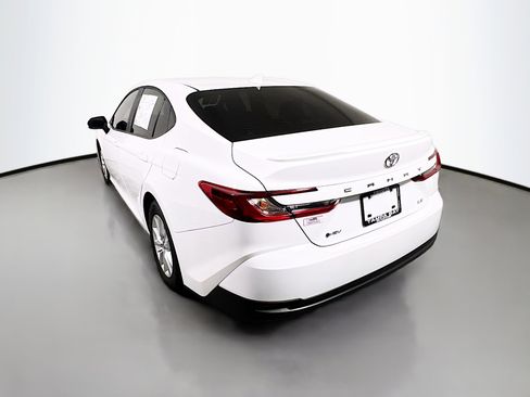 Used 2025 Toyota Camry LE w/ Convenience Package image 8
