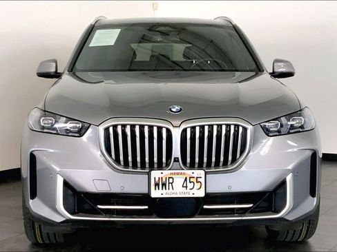 Used 2024 BMW X5 xDrive40i AWD/4WD image 3