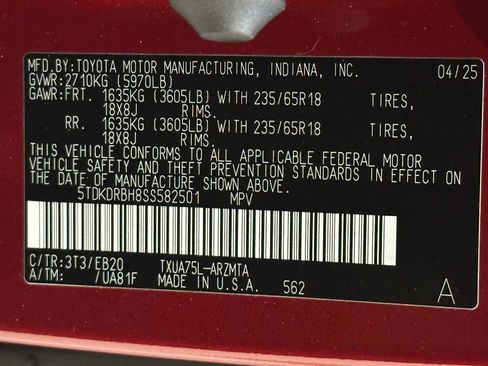 Certified 2025 Toyota Highlander XLE AWD/4WD image 32