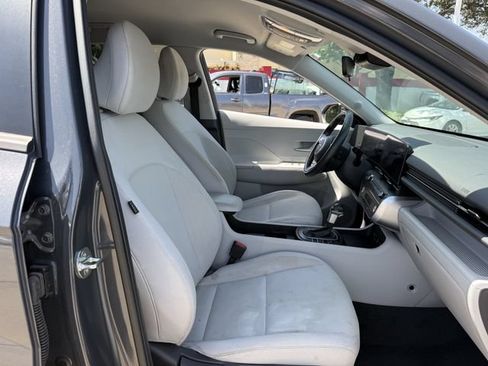 Used 2024 Hyundai Kona SEL AWD/4WD image 27