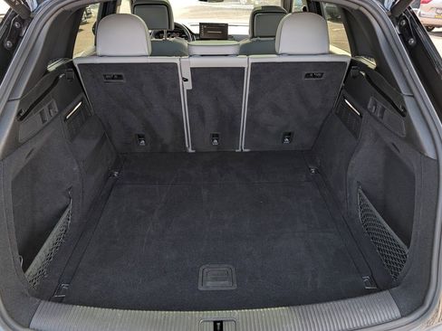 Used 2025 Audi Q5 2.0T Premium image 15