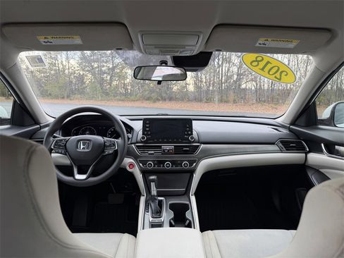 Used 2018 Honda Accord LX image 20
