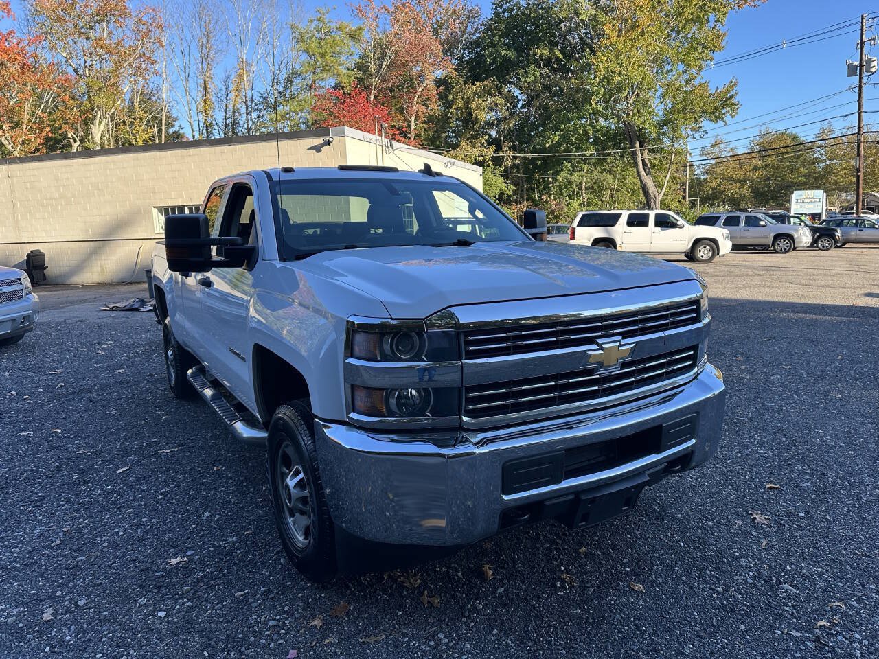 Used 2015 Chevrolet Silverado 2500 W/T w/ WT Convenience Package AWD/4WD image 2