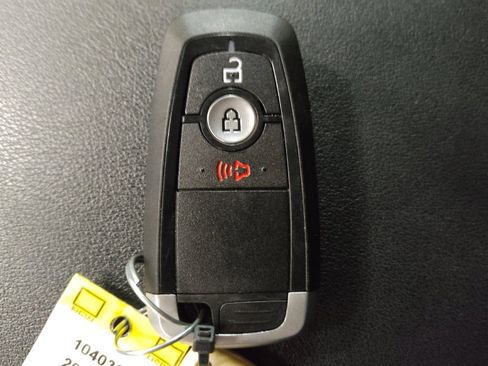 Used 2021 Ford Edge SE FWD image 32