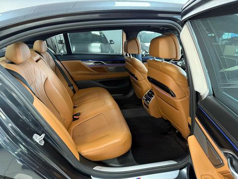 Used 2016 BMW 750i RWD image 17