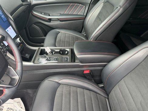 Used 2024 Ford Edge ST-Line AWD/4WD image 12