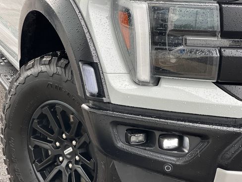 Used 2024 Ford F150 Raptor image 29
