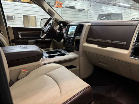 Used 2018 RAM 2500 Longhorn w/ Longhorn Southfork Package image 26