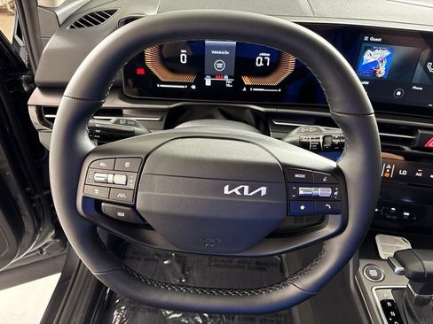 New 2026 Kia Sportage EX FWD image 29