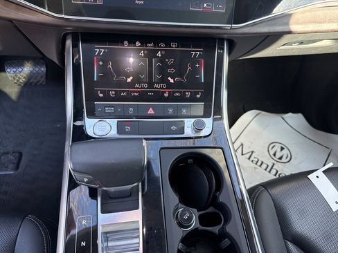 Used 2019 Audi Q8 Premium Plus image 18