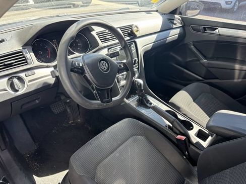 Used 2017 Volkswagen Passat 1.8T S FWD image 12