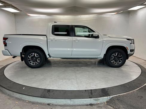 New 2026 Nissan Frontier SV image 6