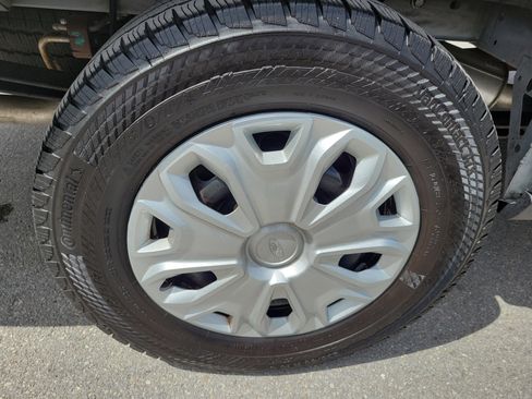 Used 2025 Ford Transit 350 XLT RWD image 28