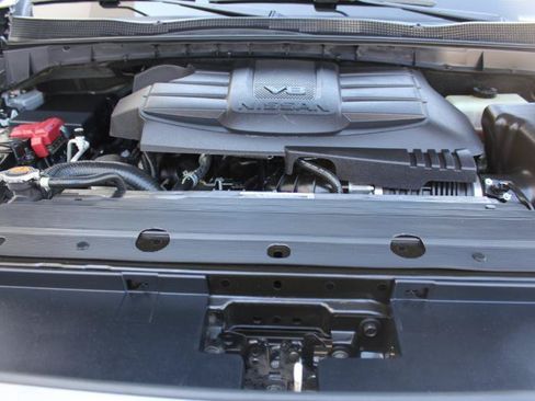 Used 2022 Nissan Titan SV AWD/4WD image 40