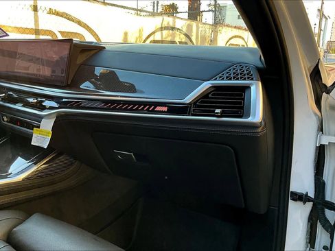 Used 2024 BMW X7 M60i w/ Executive Package image 18