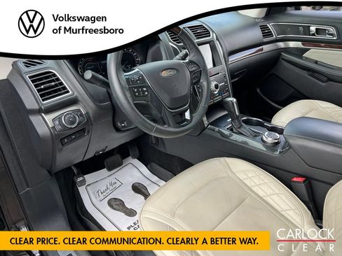 Used 2018 Ford Explorer Platinum AWD/4WD image 18