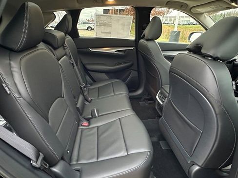 Used 2025 INFINITI QX50 Luxe w/ Accent Package image 25