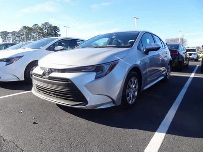 Used 2025 Toyota Corolla LE