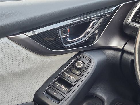 Used 2019 Subaru Crosstrek 2.0i Limited w/ Moonroof Package w/Navigation image 12