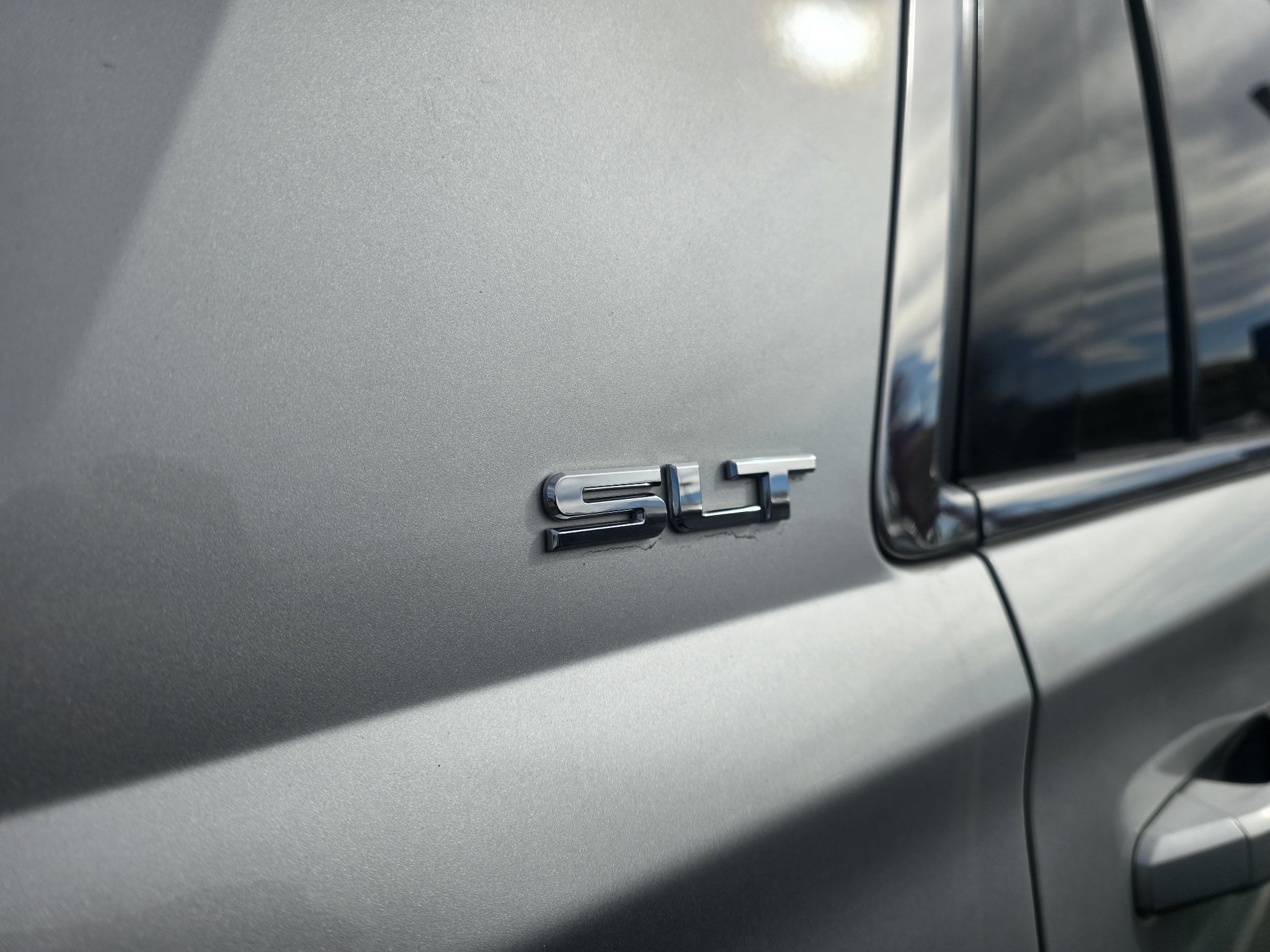 Used 2015 GMC Yukon SLT w/ Open Road Package AWD/4WD image 10