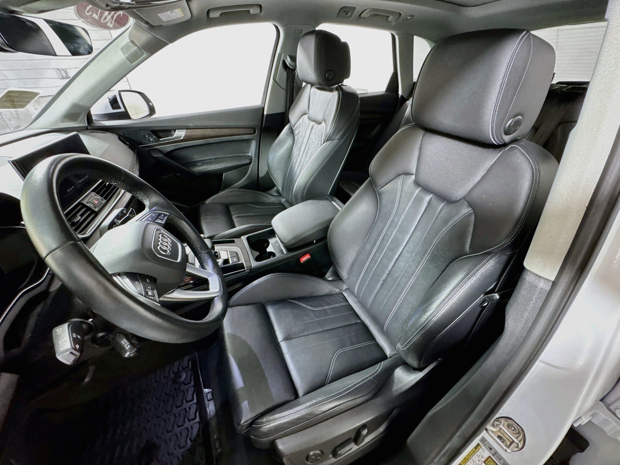 Used 2023 Audi Q5 e Premium Plus w/ Premium Plus Package AWD/4WD image 15