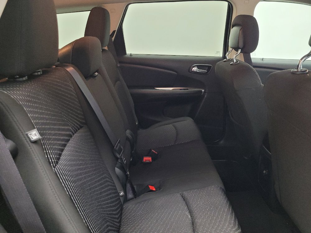 Used 2016 Dodge Journey SE w/ Flexible Seating Group FWD image 19