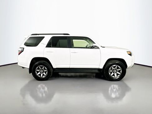 Certified 2023 Toyota 4Runner TRD Off-Road Premium AWD/4WD image 8