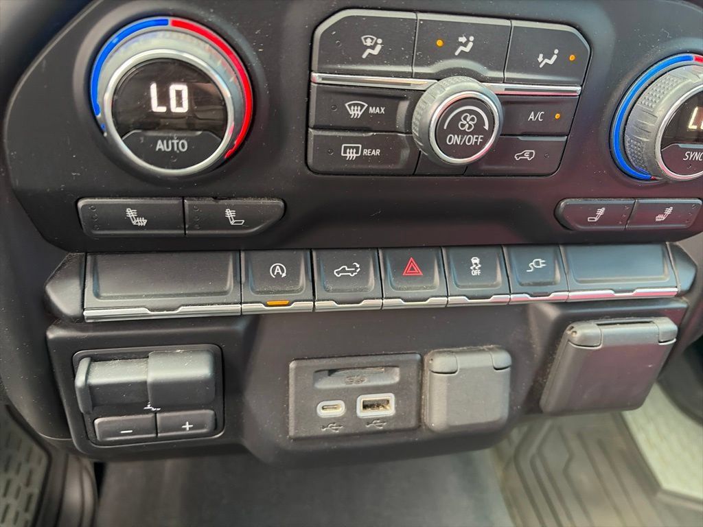 Used 2019 Chevrolet Silverado 1500 LT w/ All-Star Edition AWD/4WD image 27