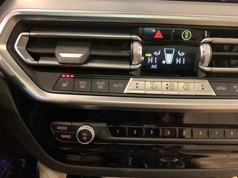 Used 2023 BMW X4 xDrive30i w/ M Sport Package image 65