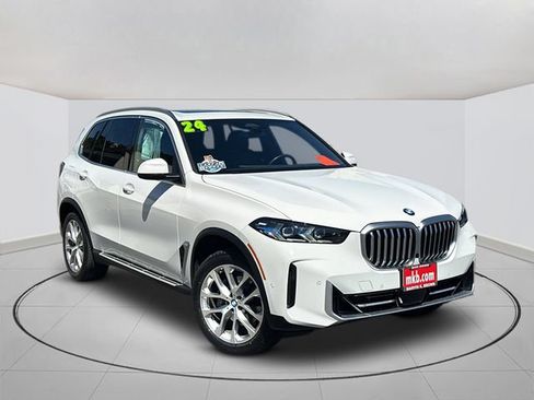 Used 2024 BMW X5 sDrive40i w/ Premium Package RWD image 1