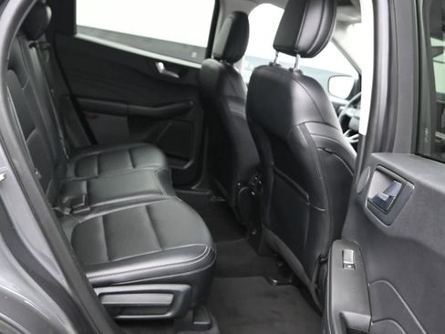 Used 2021 Ford Escape Titanium image 11