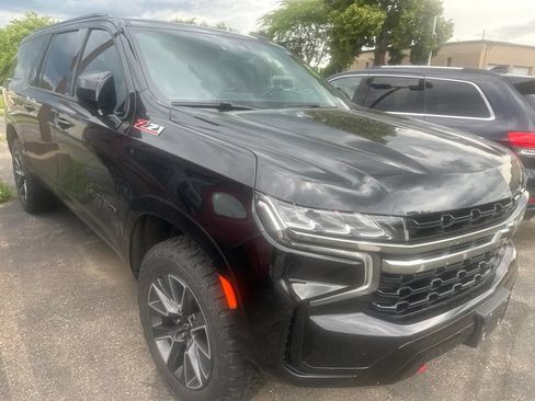 Used 2022 Chevrolet Suburban Z71 w/ Z71 Off-Road Package AWD/4WD image 5