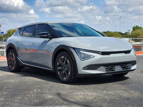 New 2025 Kia EV6 Light image 3