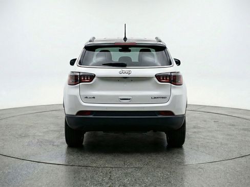 Used 2025 Jeep Compass Limited AWD/4WD image 7