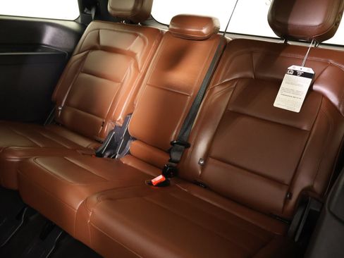 Used 2025 Lincoln Navigator Reserve AWD/4WD image 14