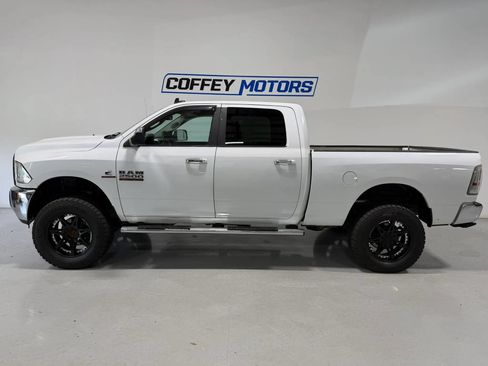 Used 2016 RAM 2500 SLT AWD/4WD image 3