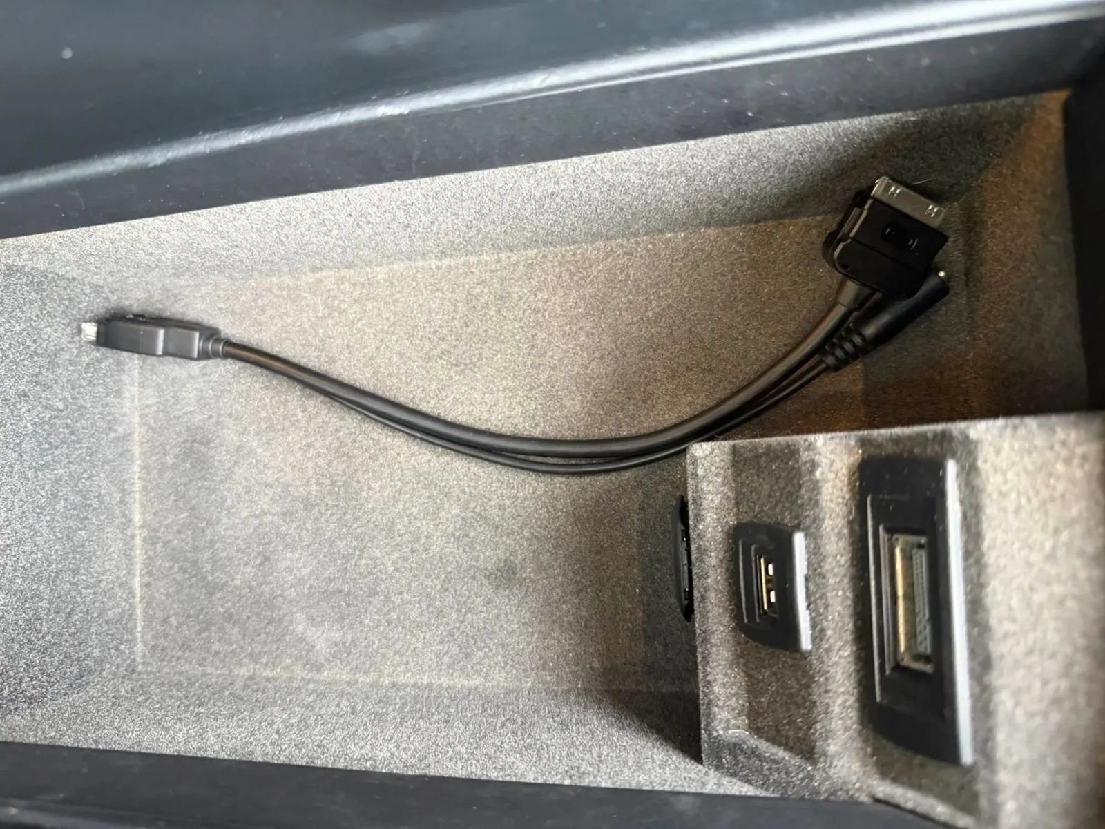 Used 2013 Mercedes-Benz SL 550 image 25