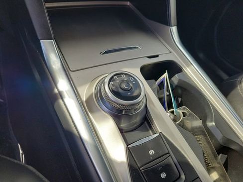 Used 2022 Ford Explorer XLT w/ Equipment Group 202A image 24