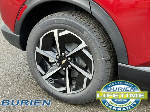 New 2026 Chevrolet Equinox EV LT image 38