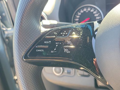 Used 2025 Mercedes-Benz Sprinter 2500 image 17